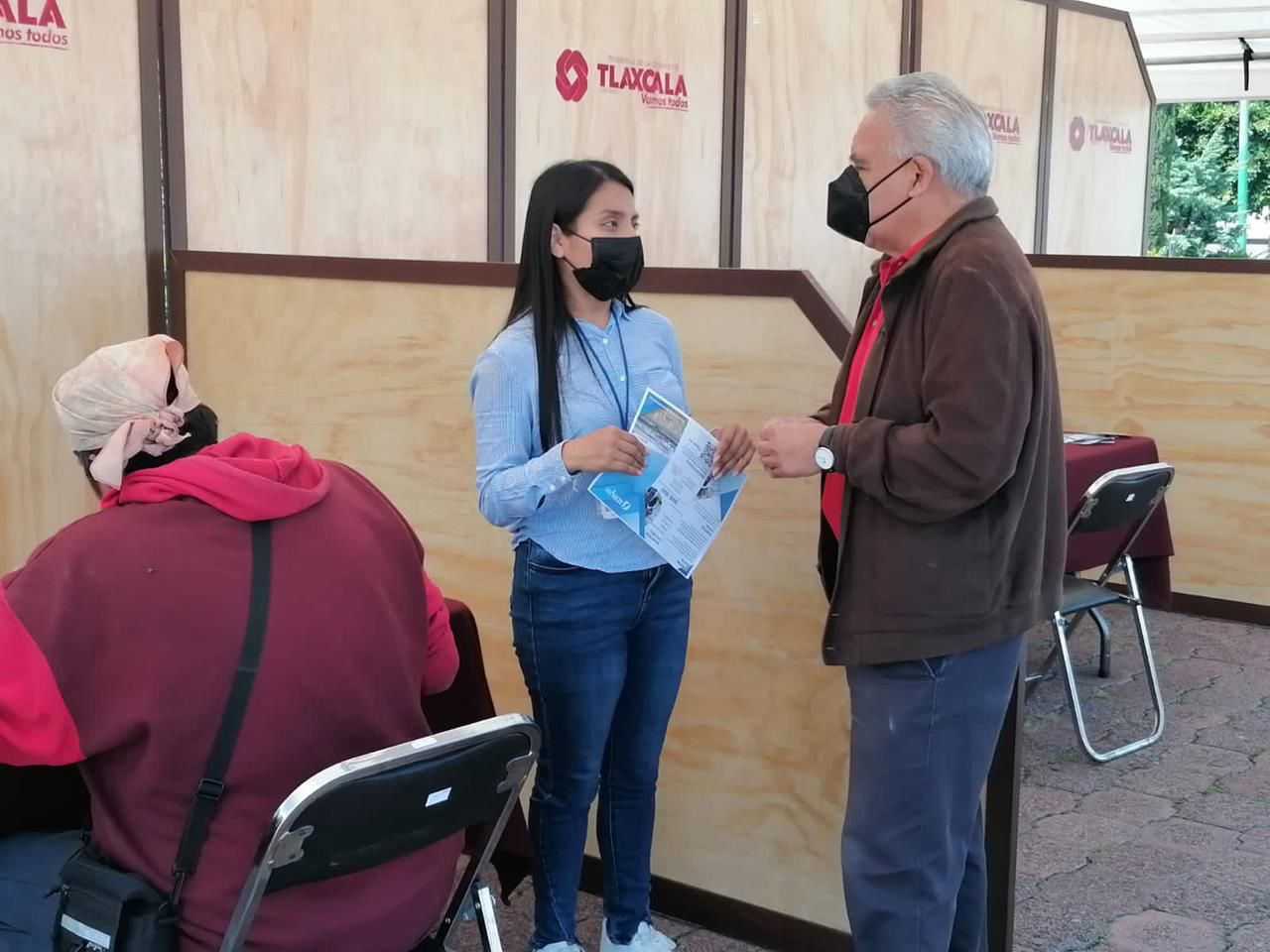 Acuden capitalinos a módulo de vinculación laboral con empresa SEBN MX